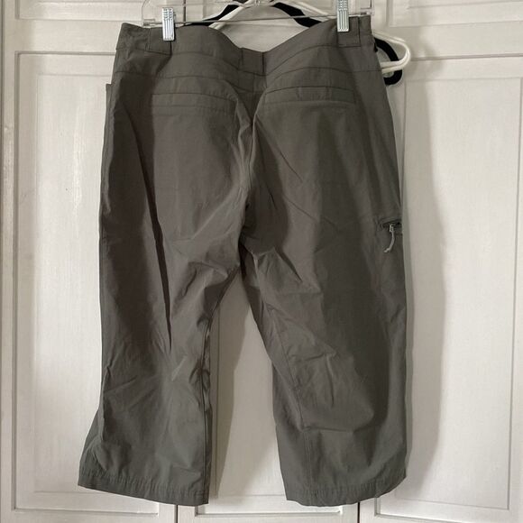 Eastern Mountain Sports Active Capris - Size 10 - Picture 5 of 9